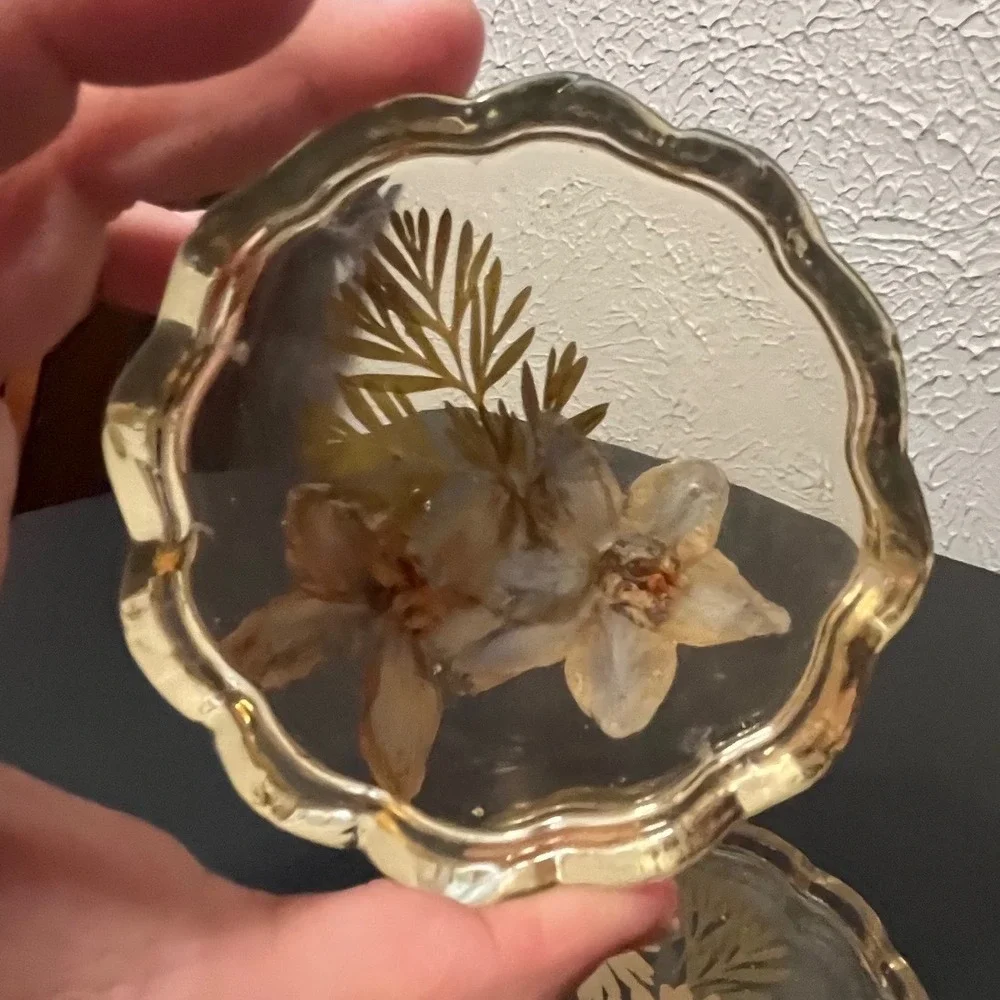 Unbranded handmade resin